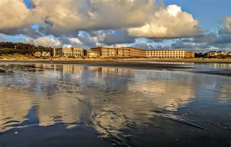 Driftwood shores florence oregon - The Central Coast town of Florence (pop. 8,500), set on the Siuslaw River just off of Highway 101, has a charm all its own. With the Old Town neighborhood tucked under the shadow of the 1930s Siuslaw River Bridge and …